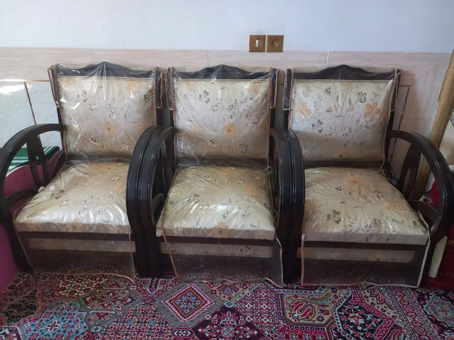 مبل راحتی|مبلمان خانگی و میز عسلی|داران, |دیوار
