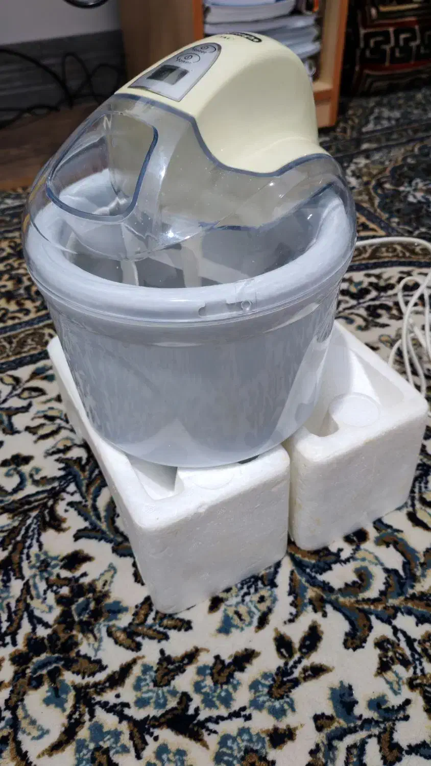 بستنی ساز خانگی دلونگی|سایر لوازم برقی|صدرا-فارس, فاز ۲|دیوار