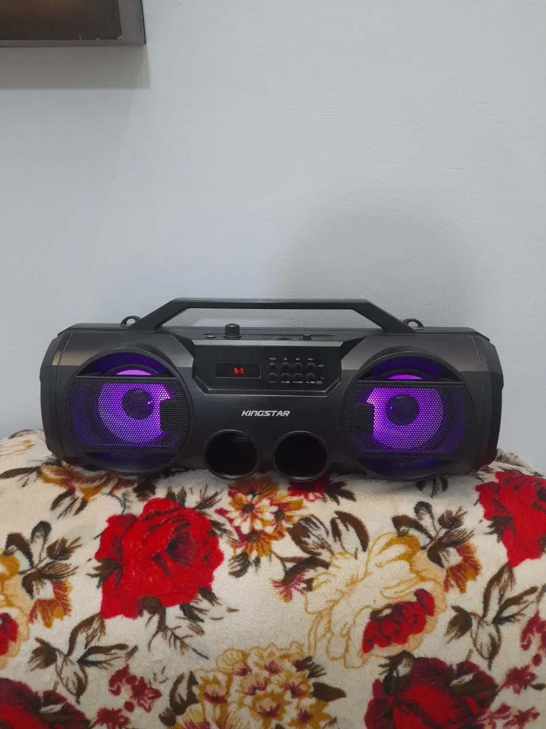 اسپیکر|سیستم صوتی خانگی|اندیشه, اندیشه فاز ۱|دیوار