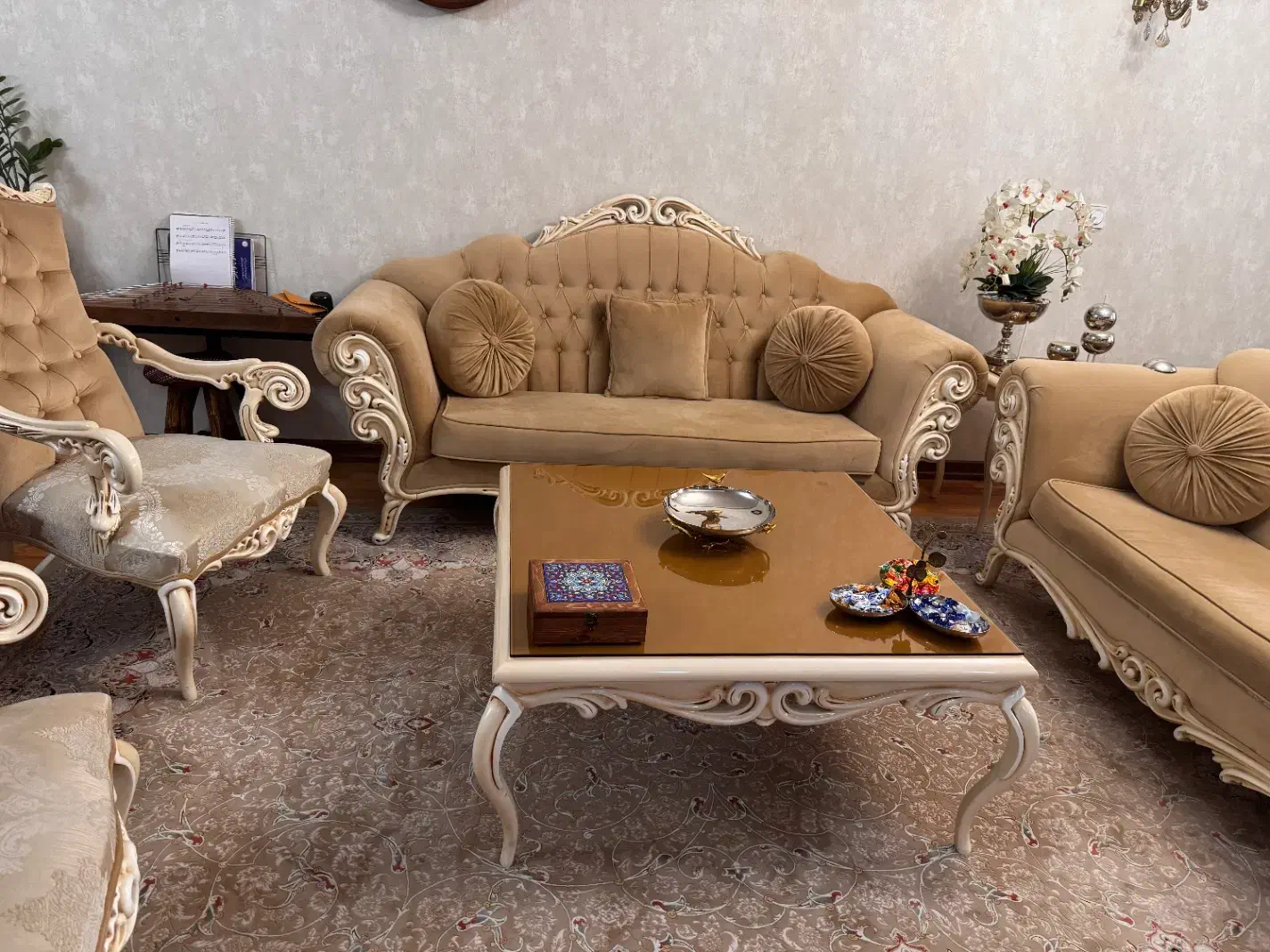 سرویس مبل هفت نفره با میز ناهار خوری هشت نفره|مبلمان خانگی و میز عسلی|تهران, زرگنده|دیوار
