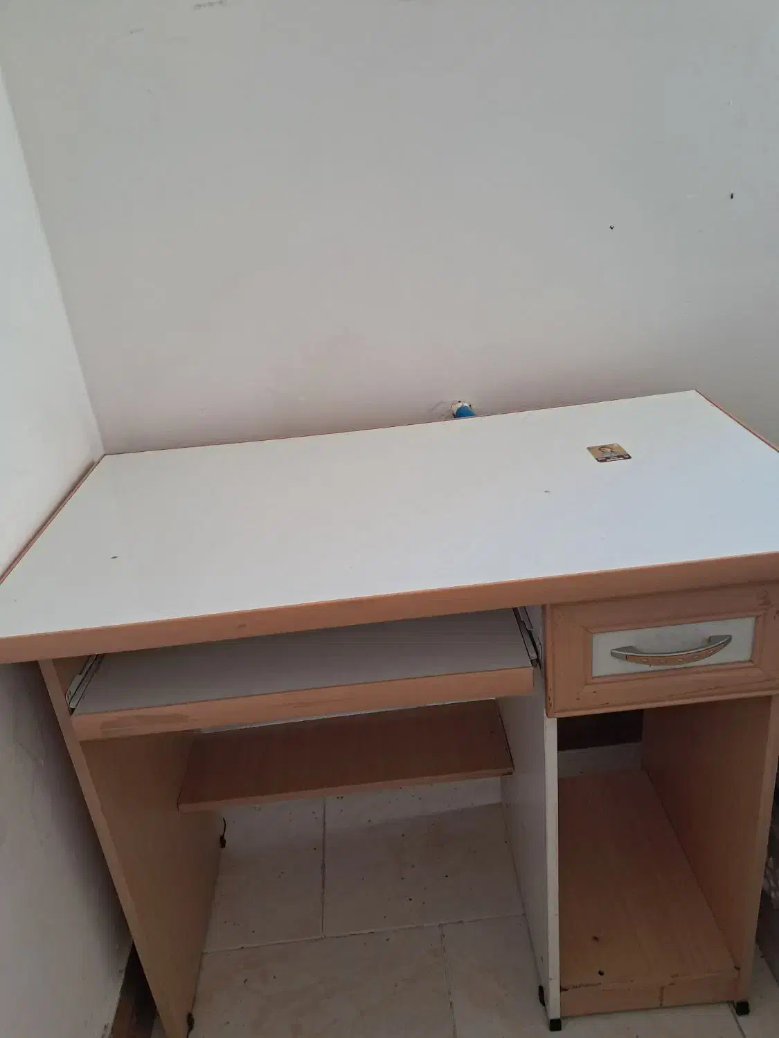 میز تحریر|میز تحریر و کامپیوتر|گلپایگان, |دیوار