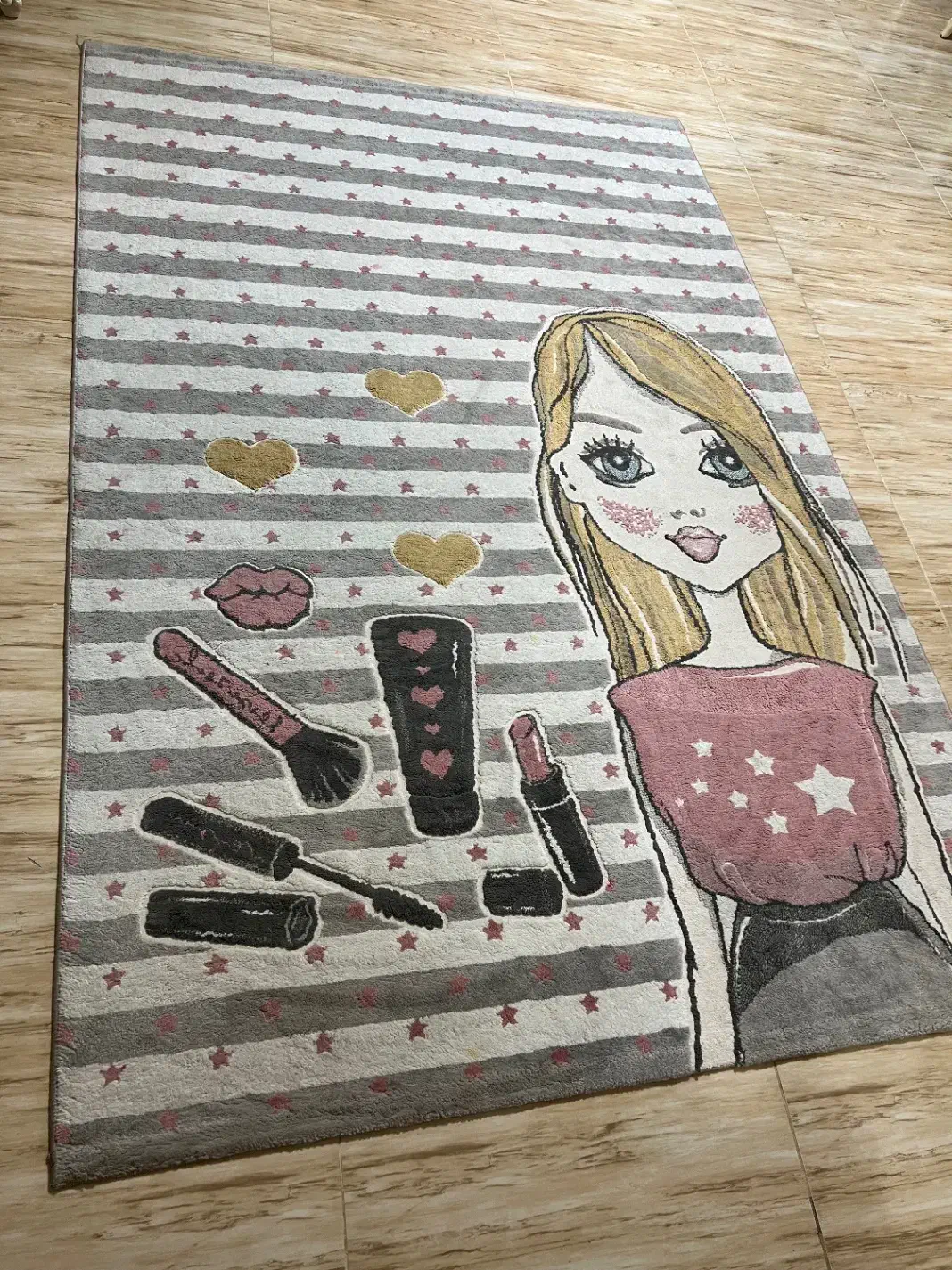 فرش۴ متری  اتاق کودک دخترانه|فرش|رشت, شالکو|دیوار