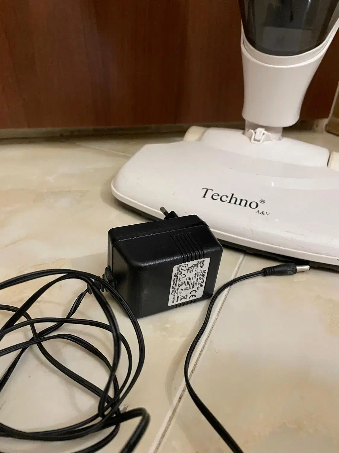 جارو شارژی Techno TE-1700بسیار تمیز و کم‌کارکرد|جاروبرقی، جارو شارژی، بخارشو|محمدشهر, سیدآباد|دیوار