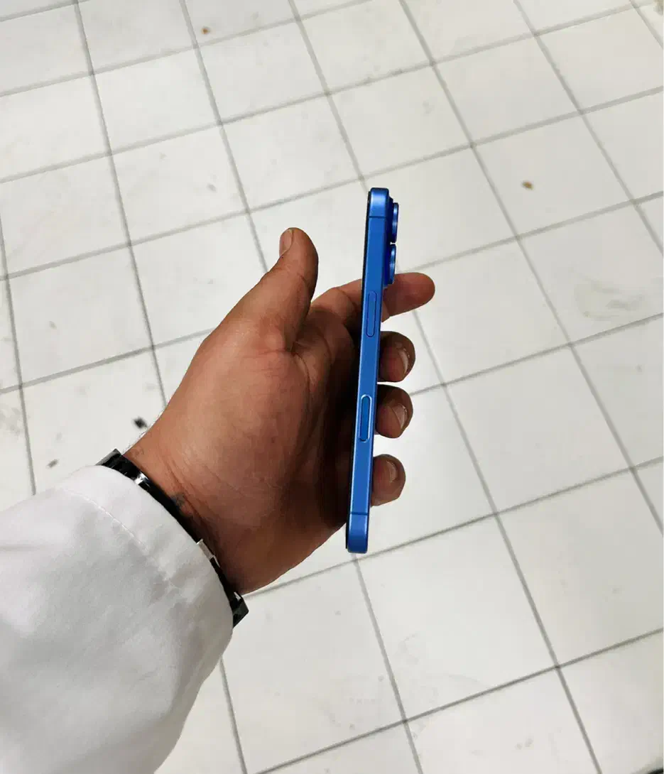 ایفون ۱۶ نرمال آبی ۱۲۸|موبایل|تهران, حکیمیه|دیوار