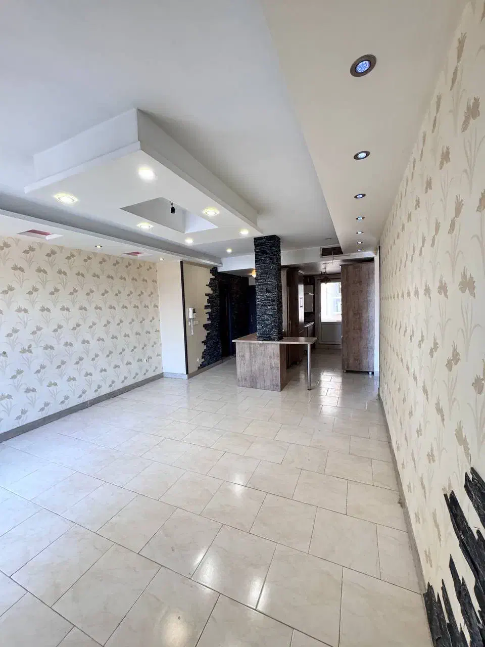 ایرانخودرو/بر میدان مهر/تسویه کامل|فروش آپارتمان|هشتگرد, فاز ۷ مهستان|دیوار