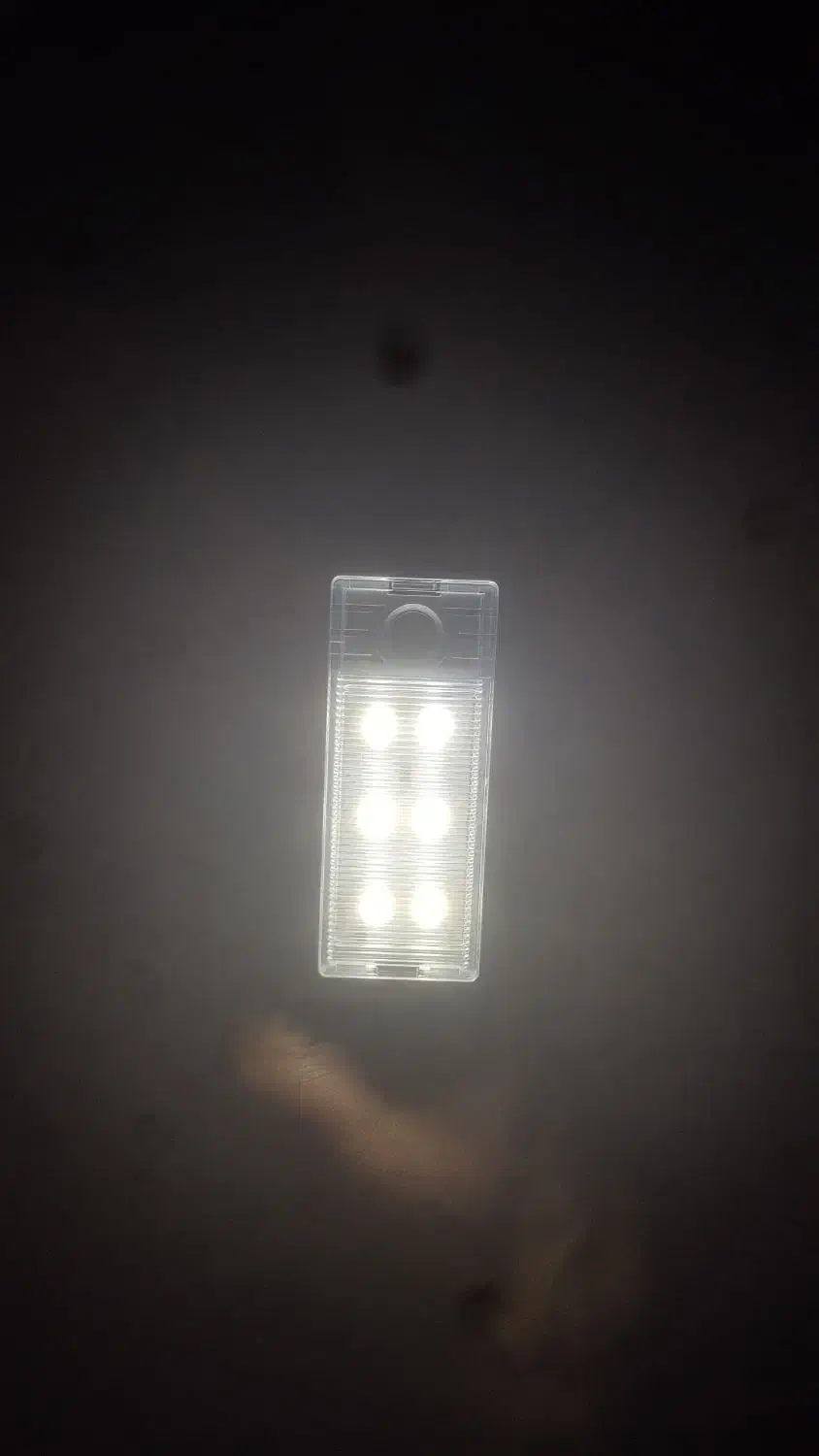 اسپیکر،رادیو،چراغ قوه -- و ترازوی دیجیتالی|پخش‌کننده همراه|بندرعباس, |دیوار