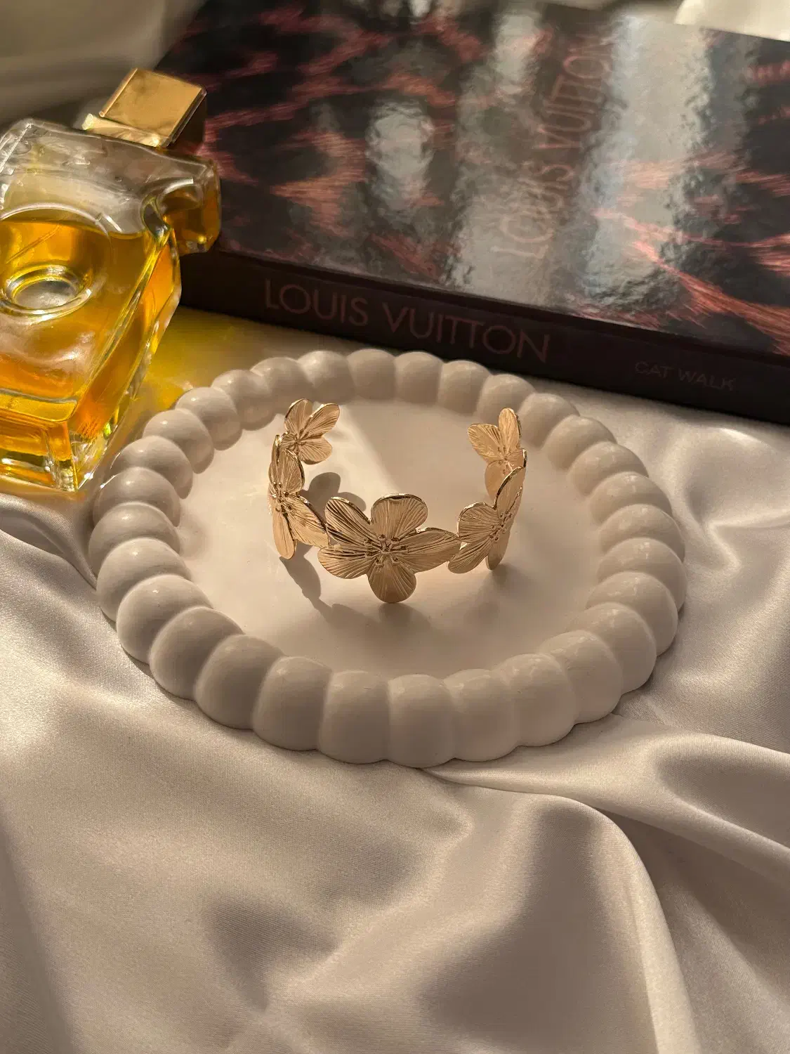 اکسسوری ژوپینگ|جواهرات|قم, باجک سه|دیوار