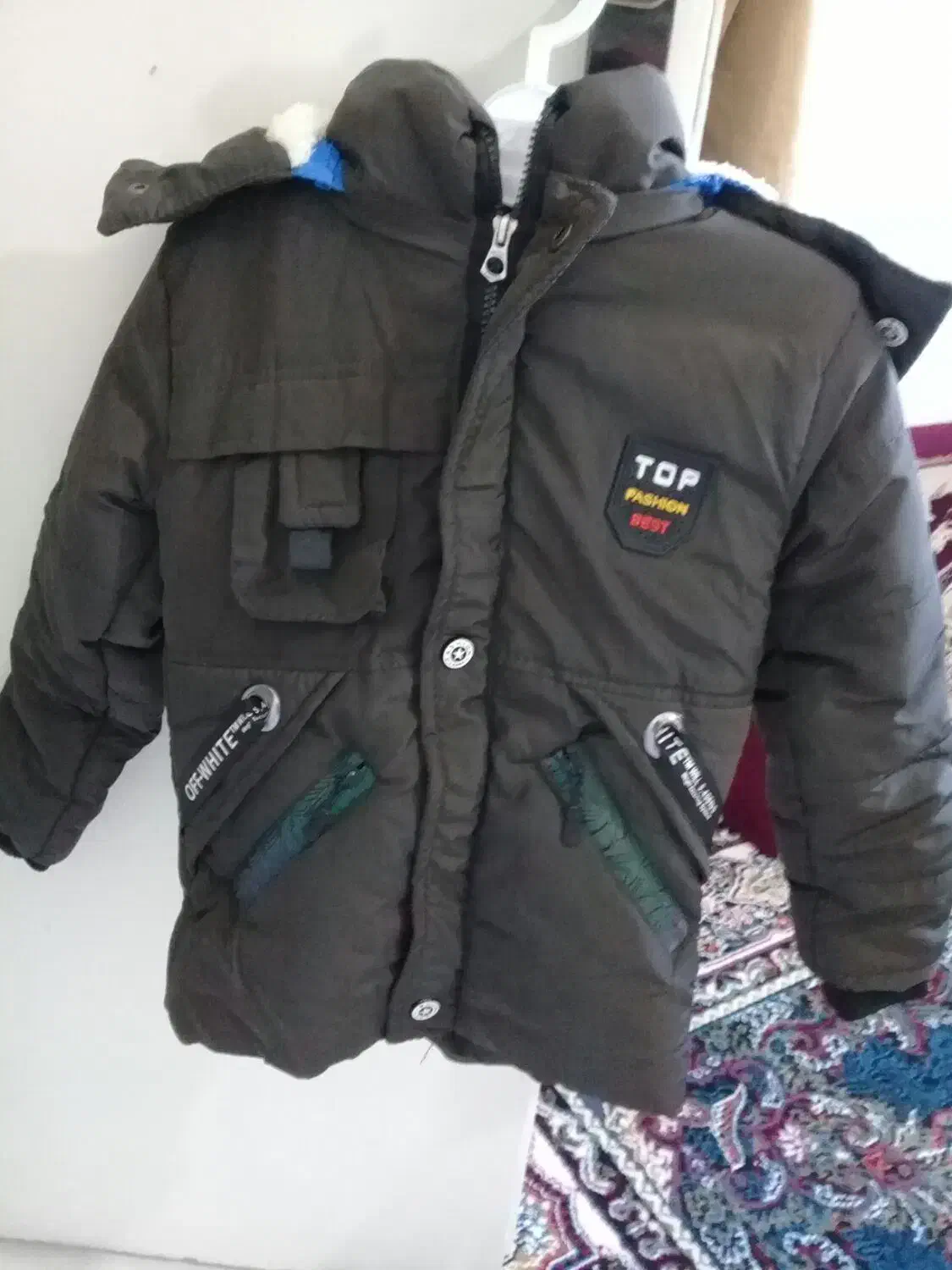 لباس بچگانه|کفش و لباس بچه|هشتگرد, شهرک گلها|دیوار