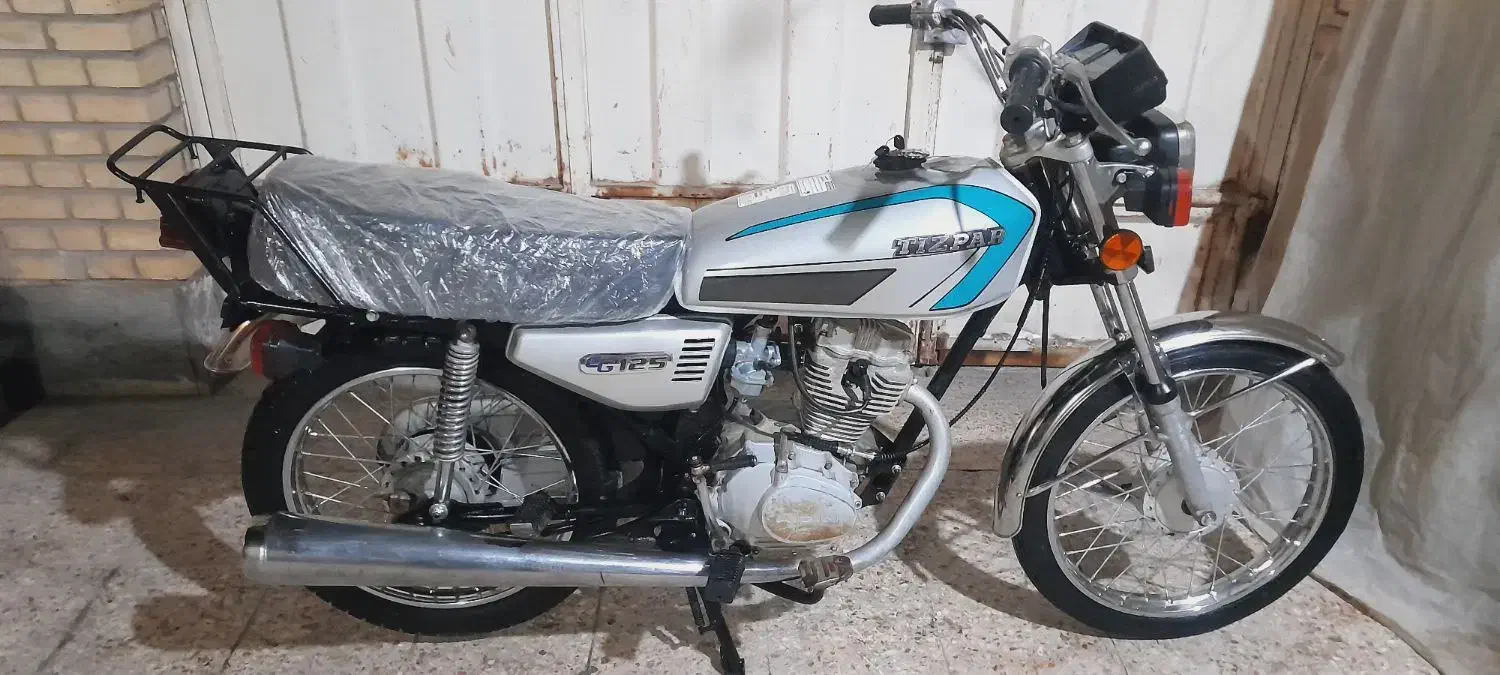 موتور 125 پارکینگی مدل 82 لوکس و درجه یک|موتورسیکلت|رامهرمز, |دیوار