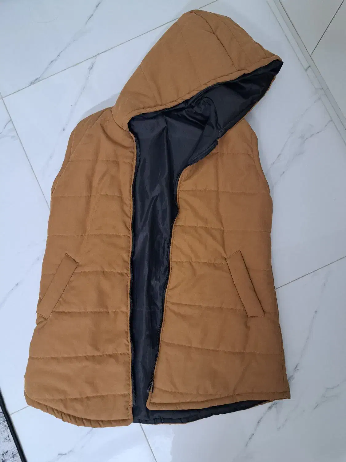 پافر کوتاه|لباس|ابهر, |دیوار