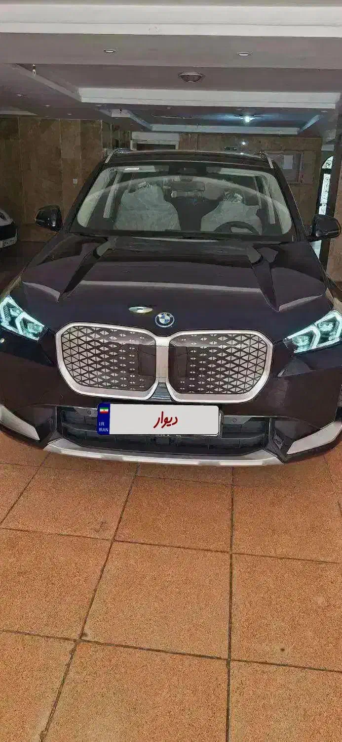 بی ام وBMWix1تیپ xلاین 2025کربن بلک|خودرو سواری و وانت|تهران, استخر|دیوار