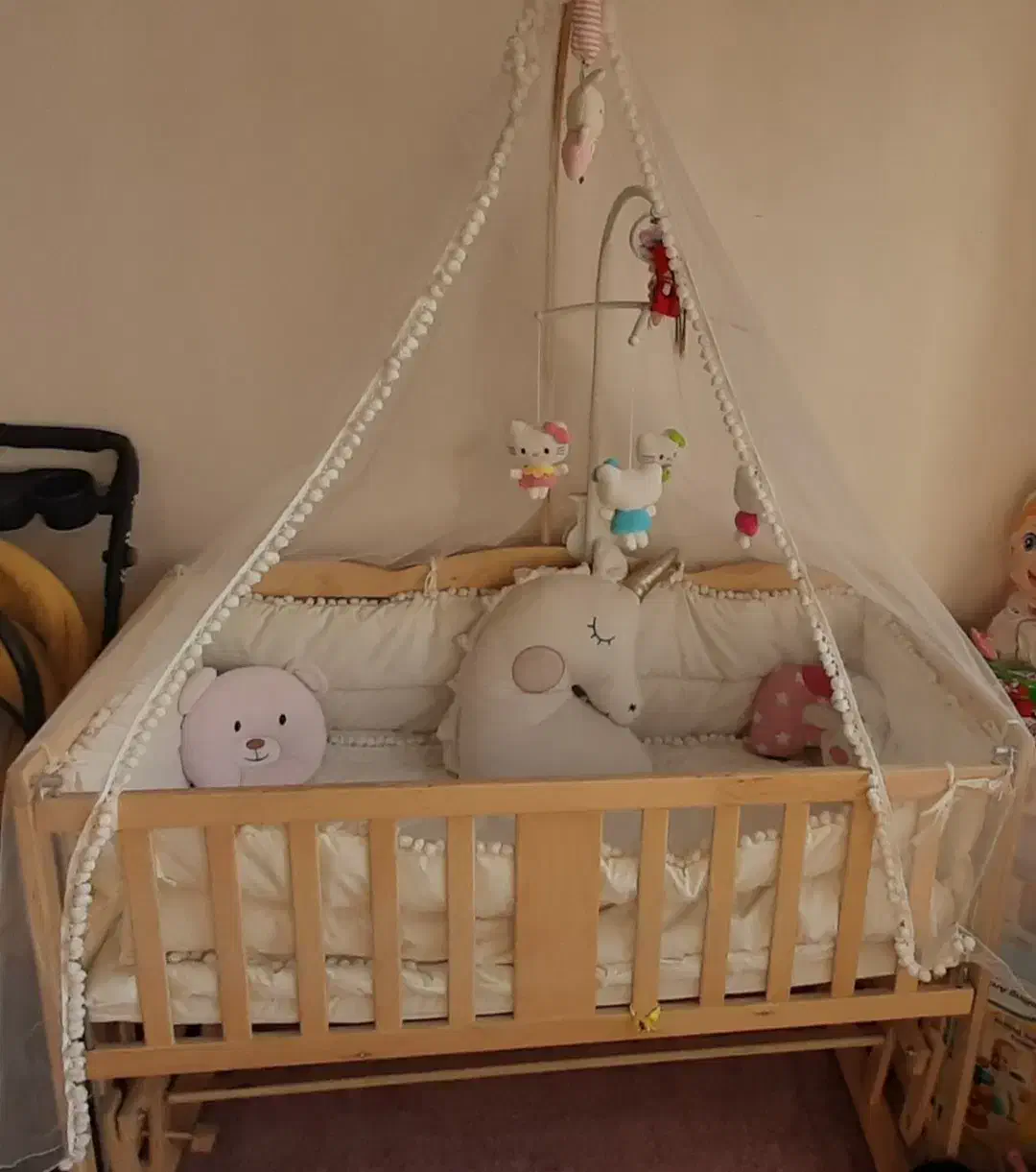 گهواره کودک چوبی|تخت و صندلی بچه|گنبد کاووس, |دیوار