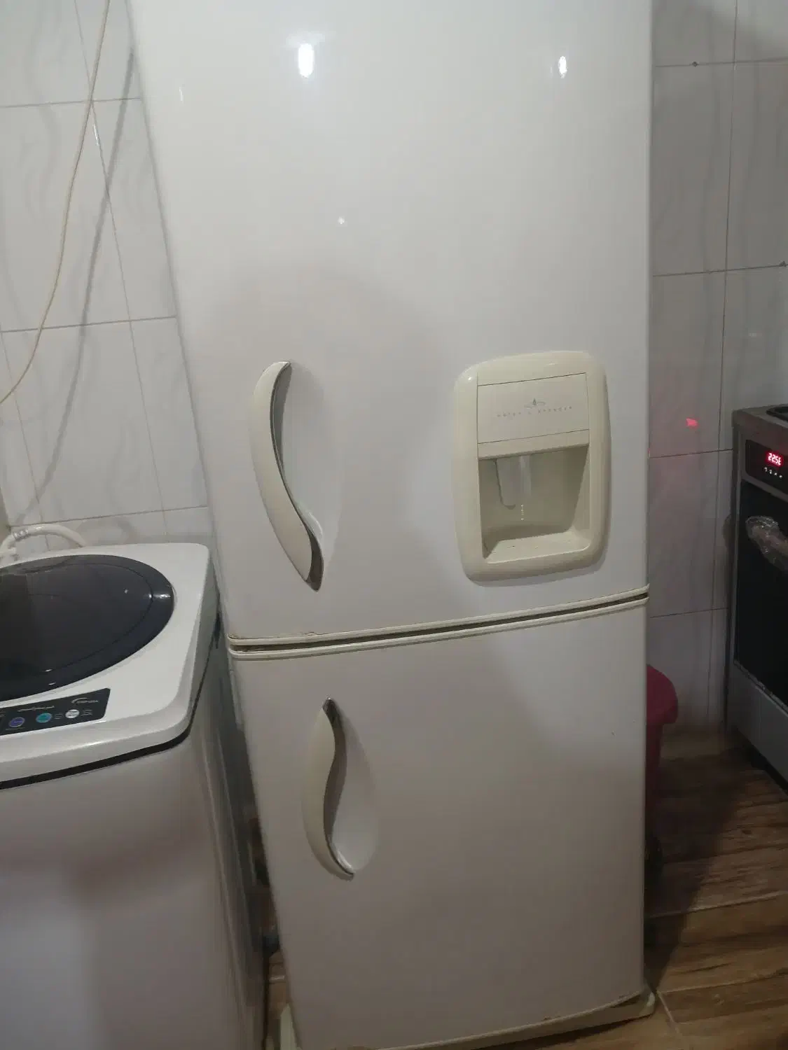 یخچال فریزر سالم امرسان سفید از لحاظ موتوری سالم|یخچال و فریزر|محمدشهر, شهرک چمران|دیوار