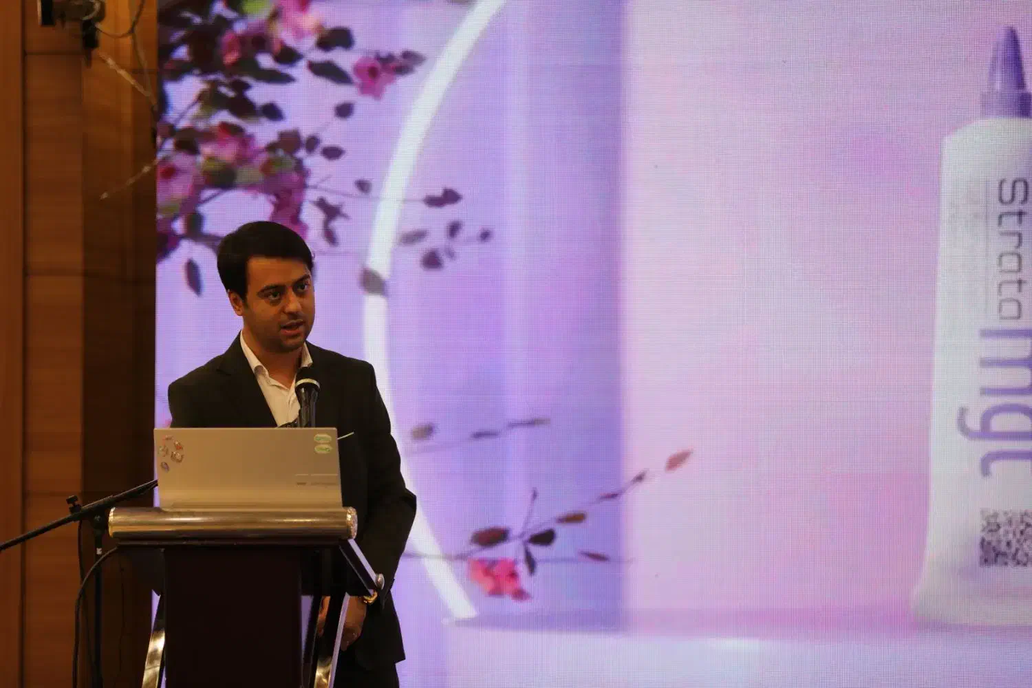 مجری جوان آماده برای اجرای مراسم|خدمات پذیرایی، مراسم|تهران, تجریش|دیوار