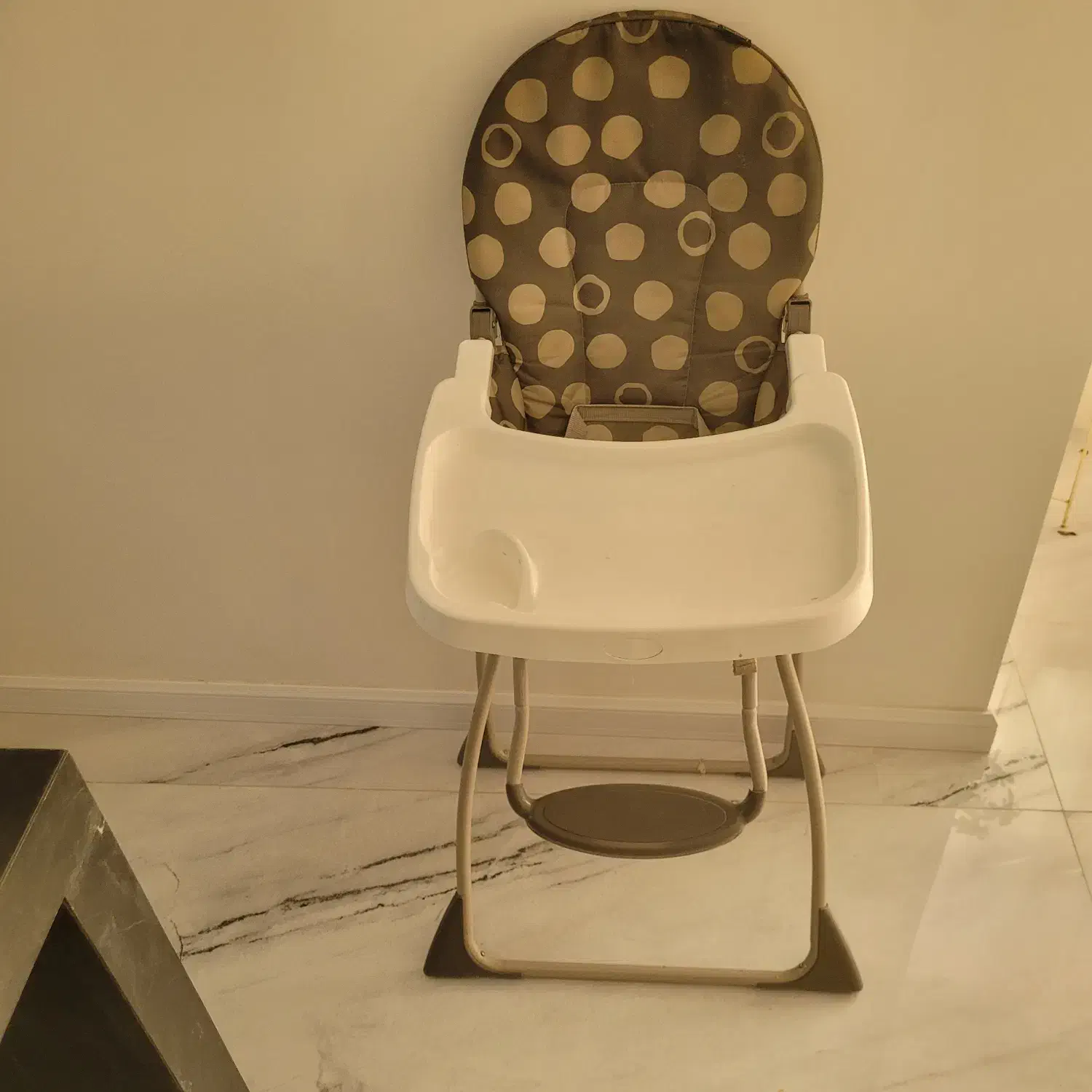 صندلی غذا کودک|تخت و صندلی بچه|اصفهان, فیض|دیوار