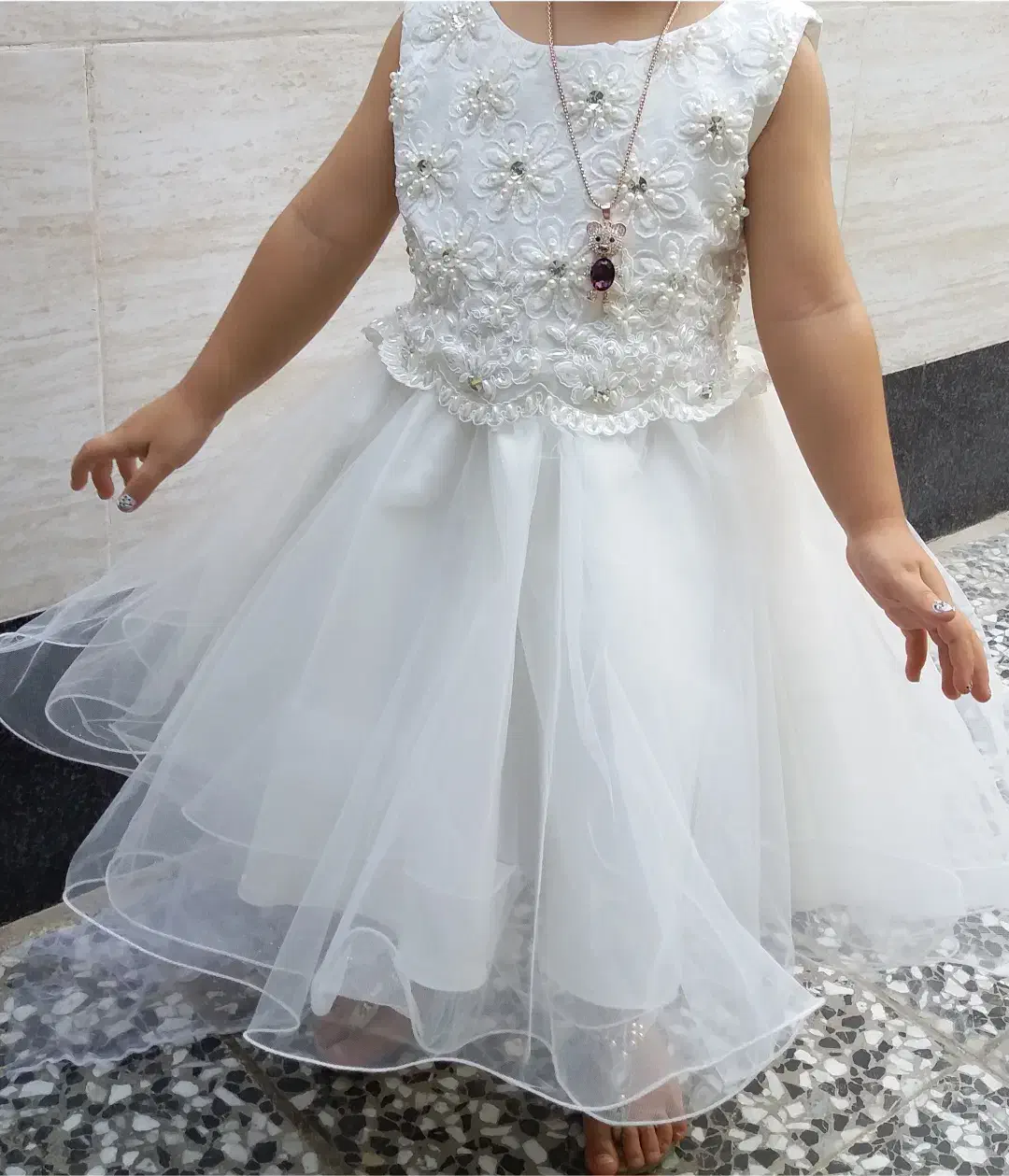 لباس عروس بچگانه|کفش و لباس بچه|شیراز, آبیاری|دیوار