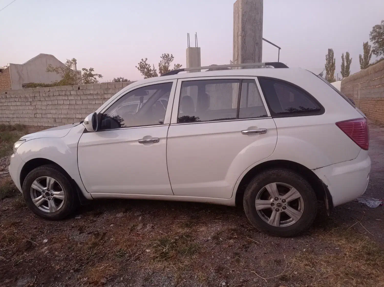 ماشین لیفان|خودرو سواری و وانت|صوفیان, |دیوار