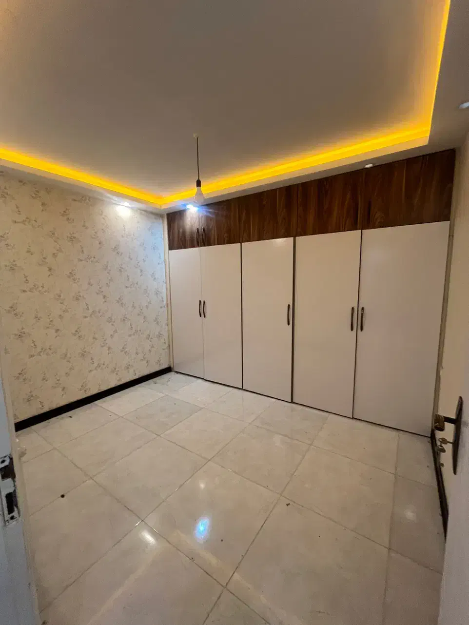 آپارتمان ۸۵ متری ۲ خوابه فول باز سازی میدان انقلاب|فروش آپارتمان|لاهیجان, فیاض|دیوار