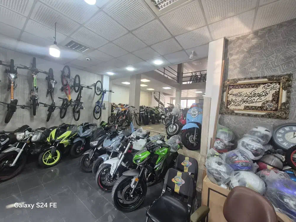 اجاره مغازه ۲۱۰ متری صیقلان|اجارهٔ مغازه و غرفه|رشت, خواهر امام|دیوار