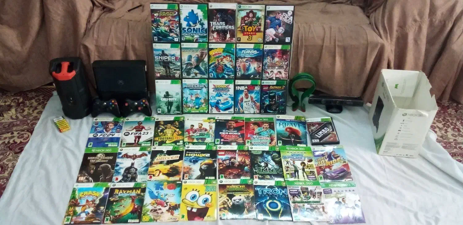 ایکس باکس ۳۶۰ همراه با یک دسته اضافه و لوازم جانبی|کنسول، بازی ویدئویی و آنلاین|مشهد, ایثارگران|دیوار