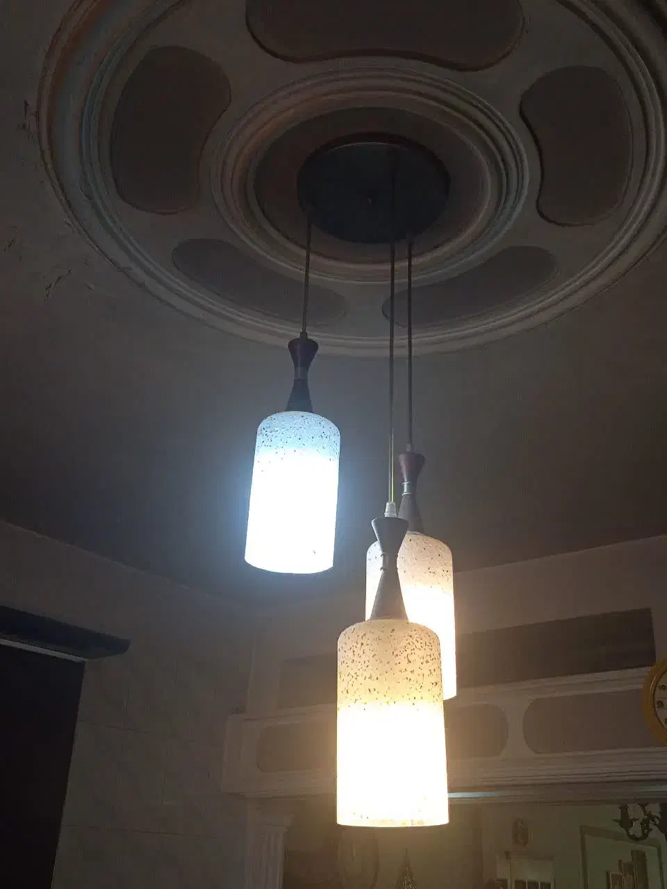 لوستر ۳ شاخه در حد نو وسالم|لوستر و چراغ آویز|کرج, شهرک پردیسان|دیوار