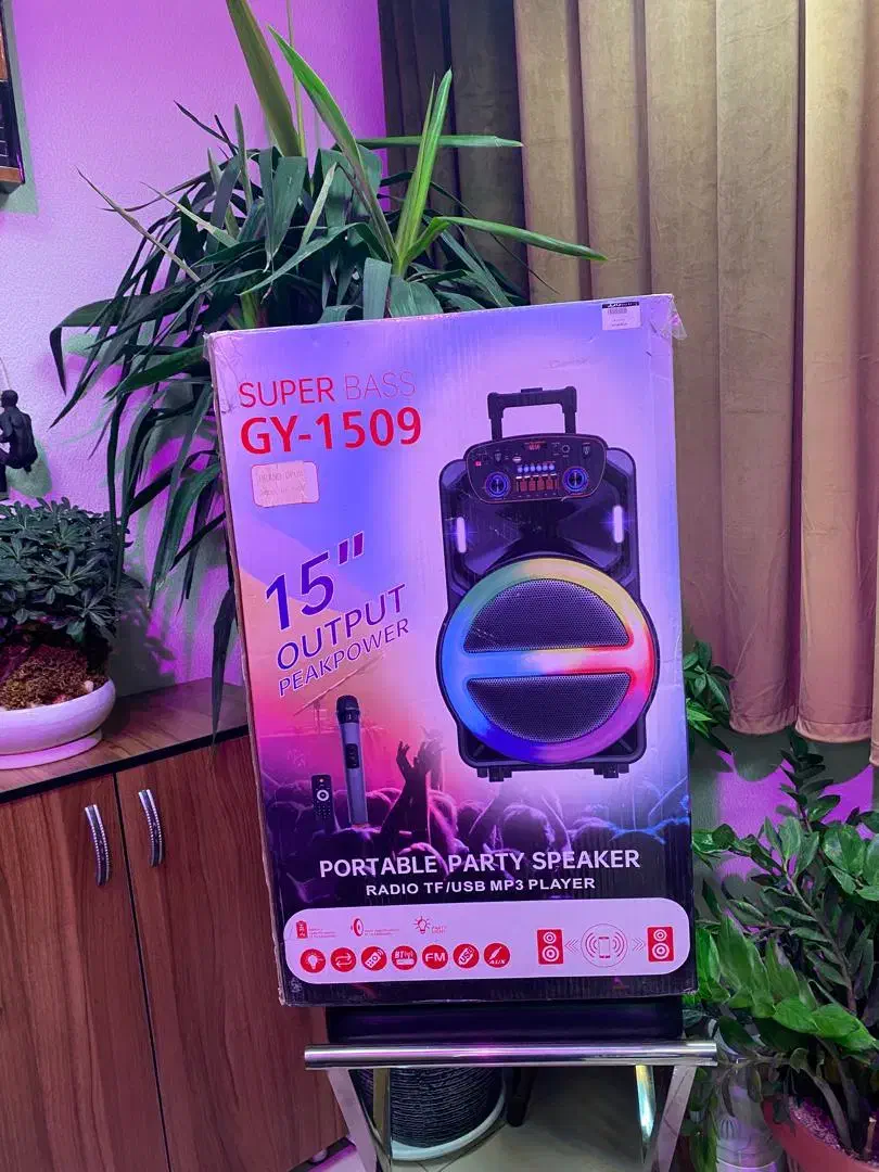 اسپیکر بزرگ ارزان|پخشکننده همراه|قم, شاه احمد قاسم|دیوار