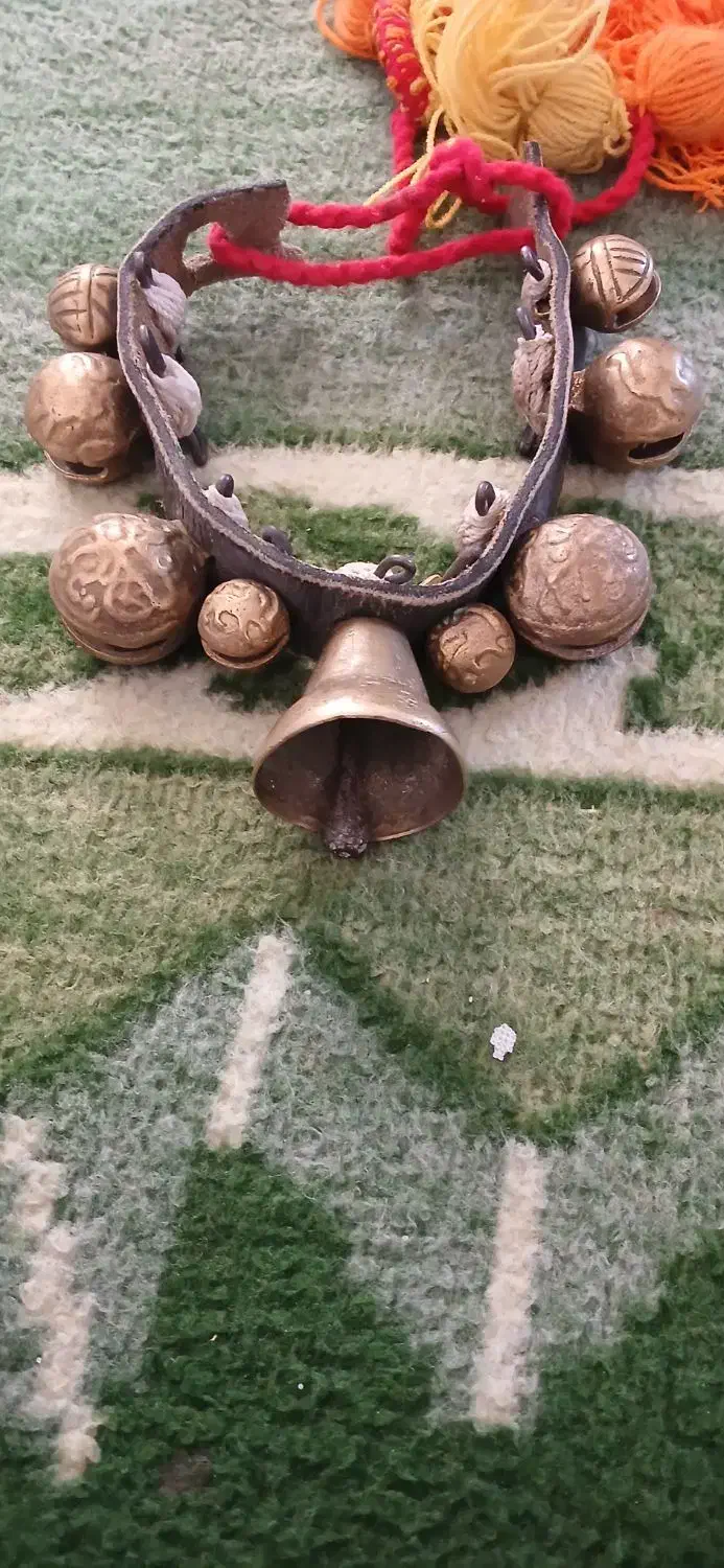 قورچه بند چرم قرچه ها برنجی قدیمی قیمت توافقی|کلکسیون اشیاء عتیقه|شاهین‌شهر, شهرک امام علی|دیوار