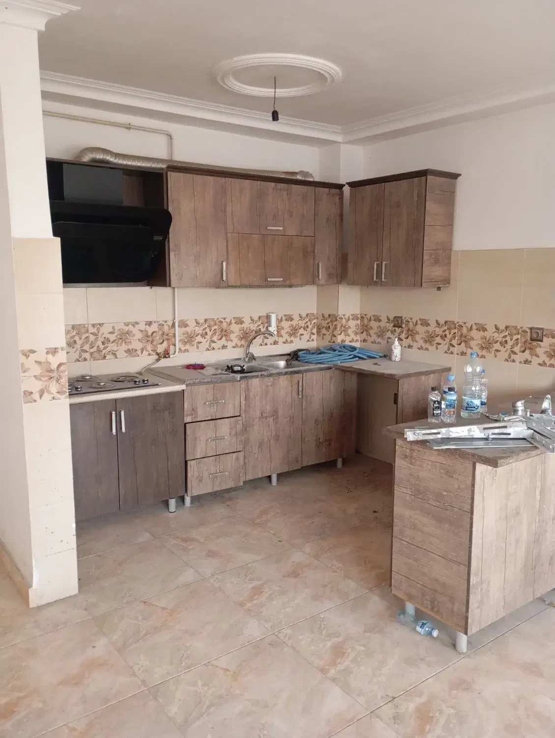 فروش کابینت|مصالح و تجهیزات ساختمان|رودسر, |دیوار