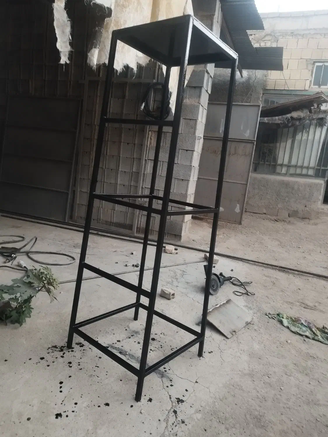 چهار پایه|صندلی و نیمکت|اصفهان, قائمیه|دیوار