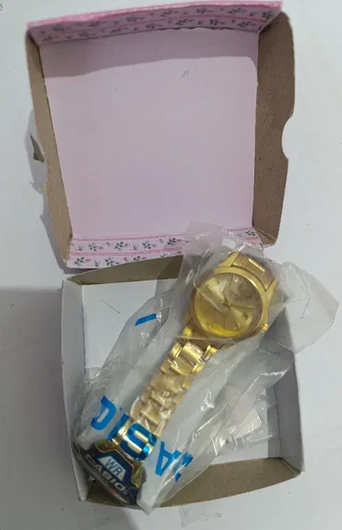 ساعت کاسیو طلایی|ساعت|گنبد کاووس, |دیوار