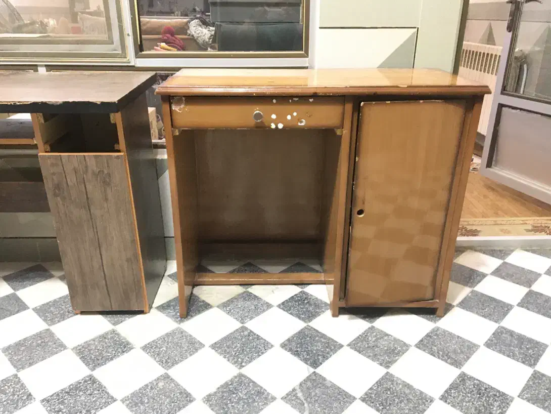 میز|میز تحریر و کامپیوتر|نجفآباد, شهدای غربی|دیوار