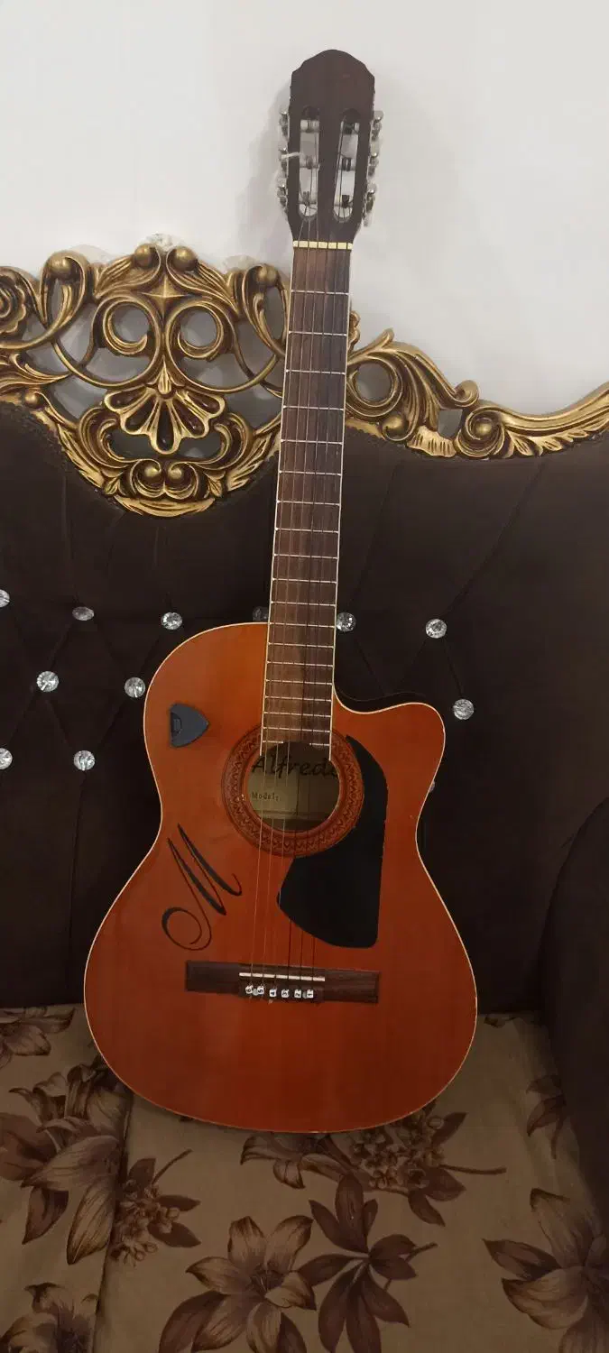 گیتار آلفردو حرفه ای خوش صدامدل851|گیتار، بیس، امپلیفایر|جوادآباد, |دیوار