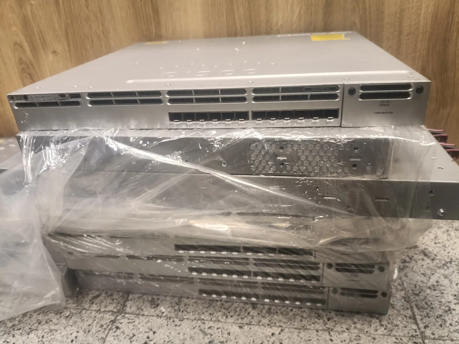WS-C3850-12XS-S|مودم و تجهیزات شبکه|تهران, فلسطین (میدان انقلاب)|دیوار