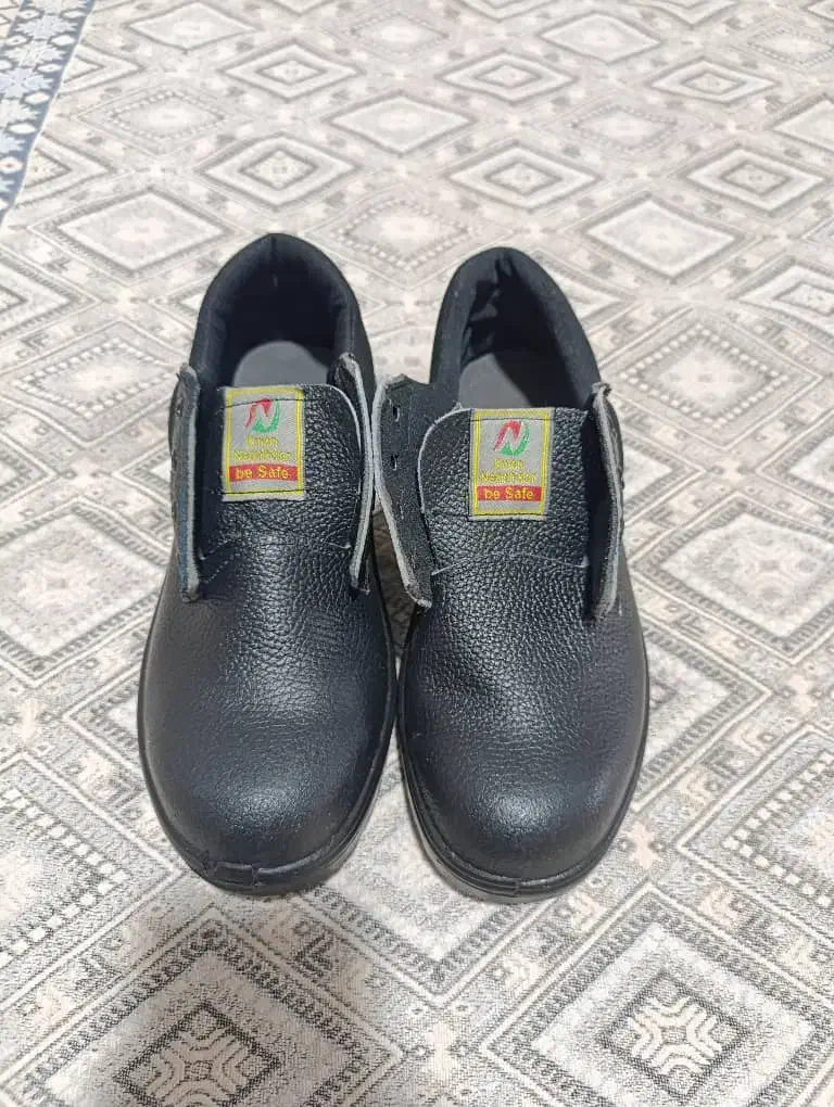 کفش ایمنی|کیف، کفش، کمربند|صفادشت, |دیوار