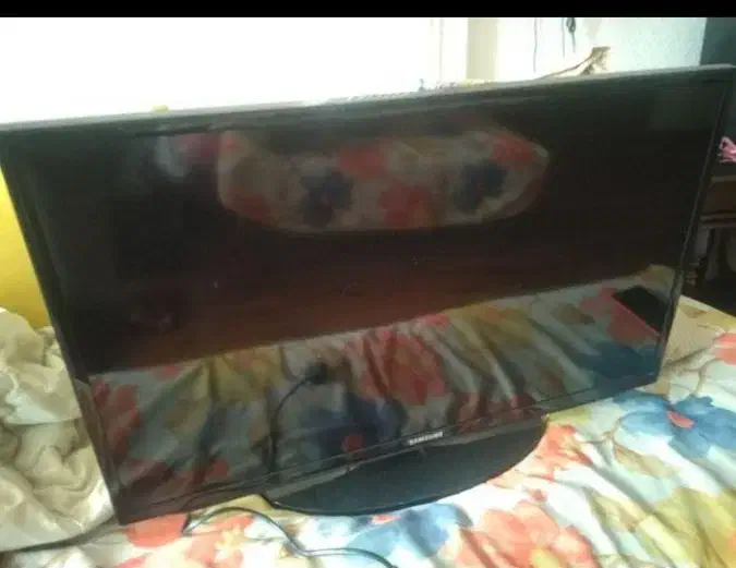 ال ای دی ۳۲اینچ‌سامسونگ اصلی|تلویزیون و پروژکتور|گرگان, |دیوار