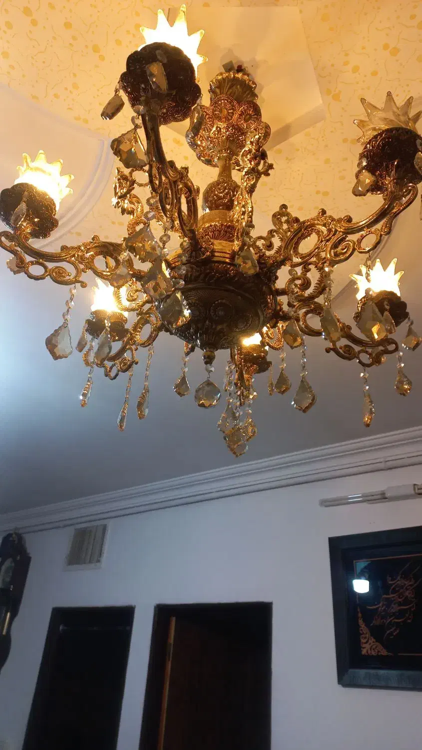 لوستر ۶ شاخه|لوستر و چراغ آویز|مشهد, طبرسی شمالی|دیوار