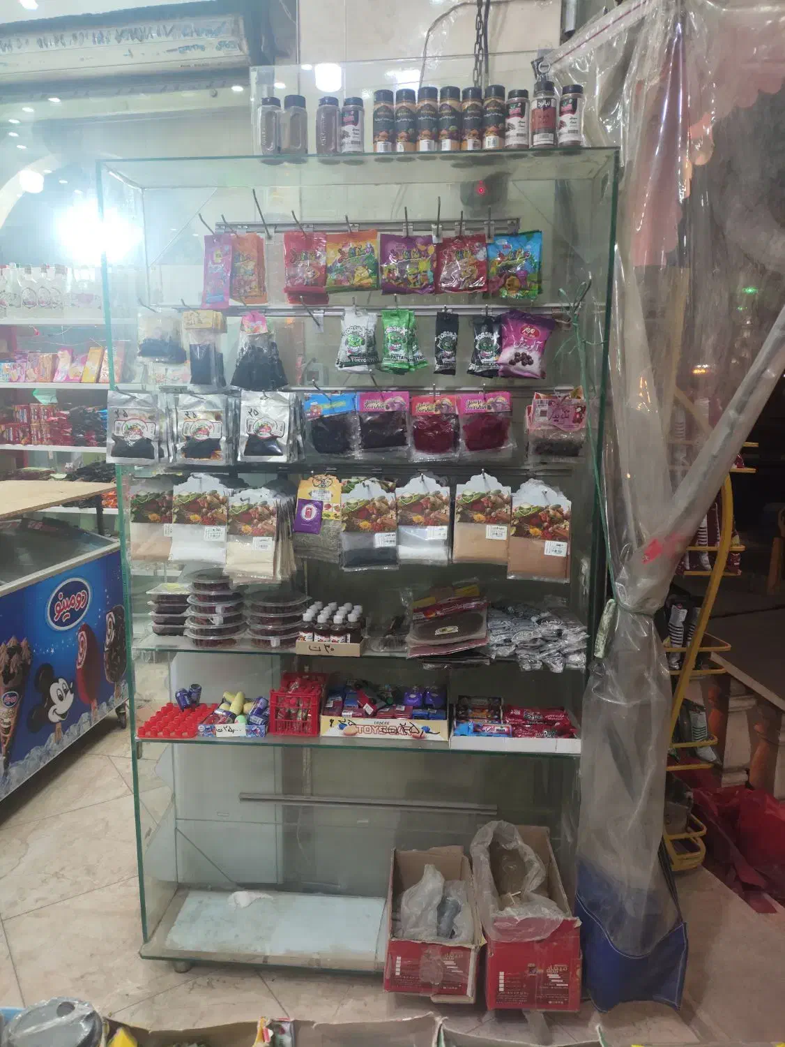 استند شیشه ای ادویه جات|فروشگاه و مغازه|قم, جمکران|دیوار