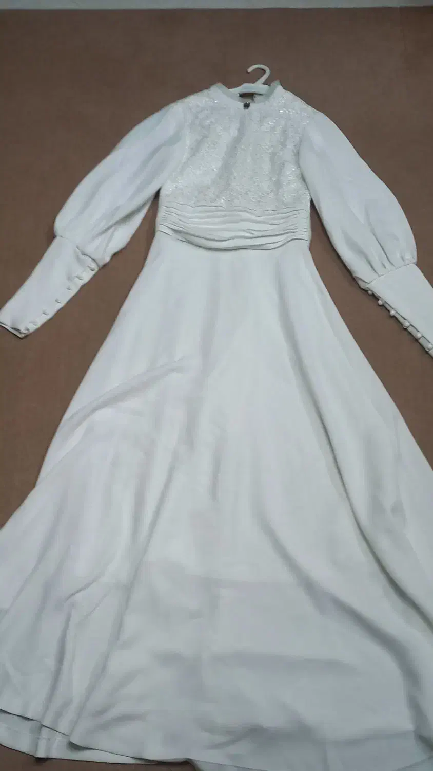 لباس مجلسی|لباس|کاشان, راوند|دیوار