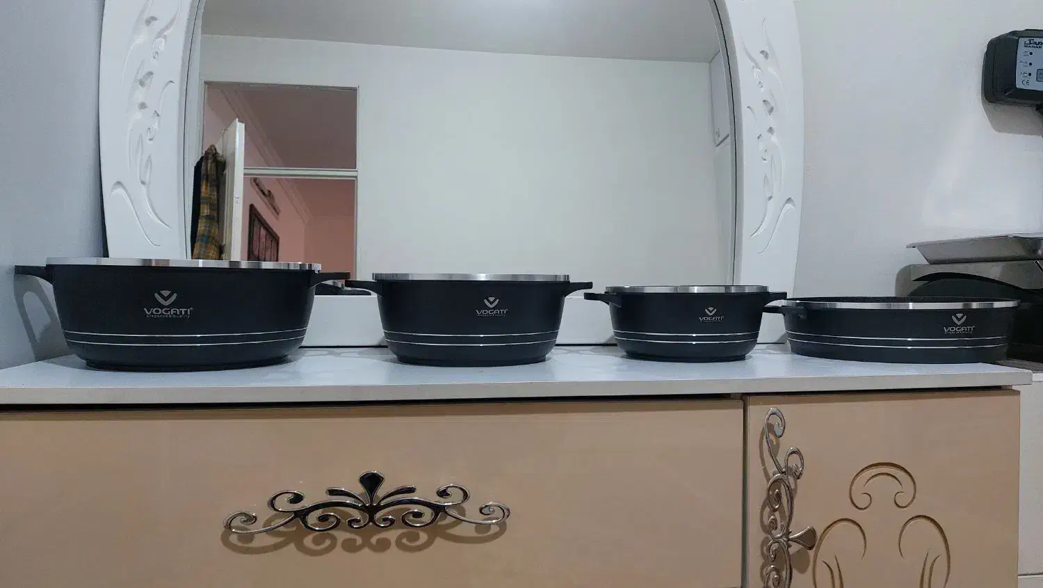 سرویس ۸ پارچه گرانیتی|ظروف پختوپز|نظرآباد, نظرآباد|دیوار