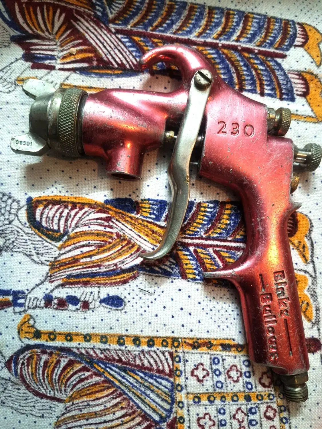 پیستوله|ابزارآلات|لنگرود, |دیوار