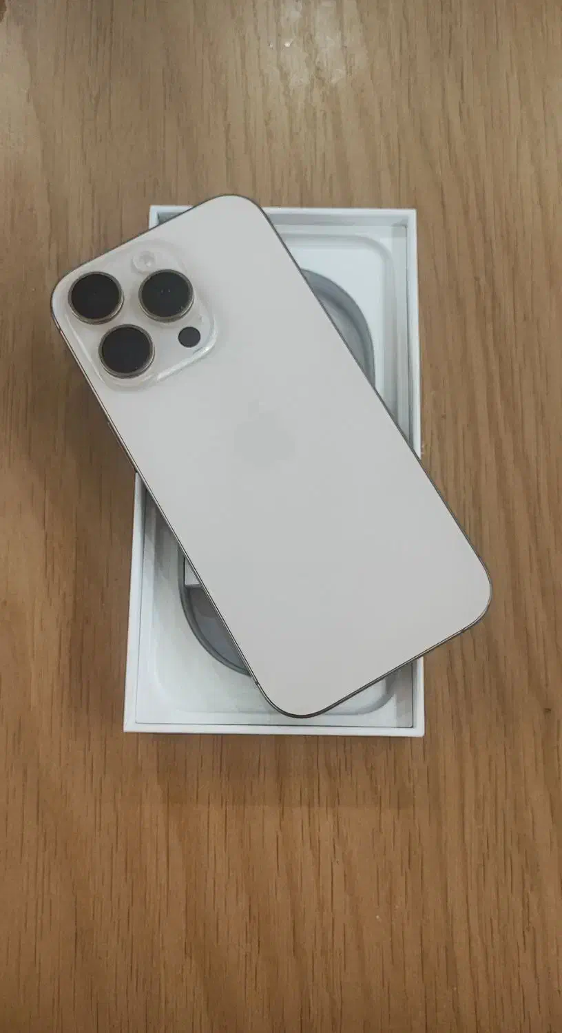 آیفون ۱۶ پرو|موبایل|مشهد, اقبال|دیوار