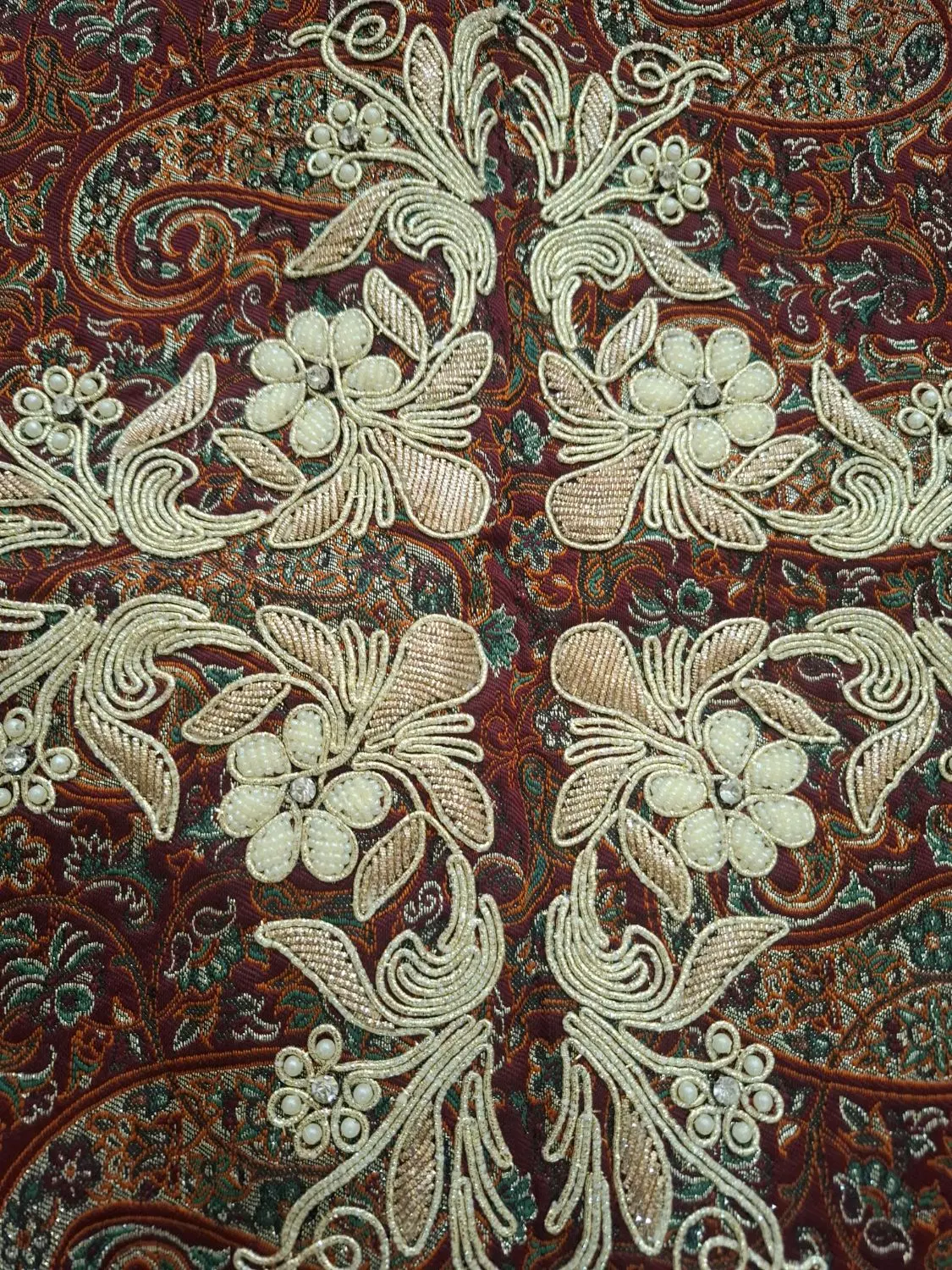 ترمه رومیزی سرمه دوزی شده|پرده، رانر، رومیزی|تبریز, |دیوار