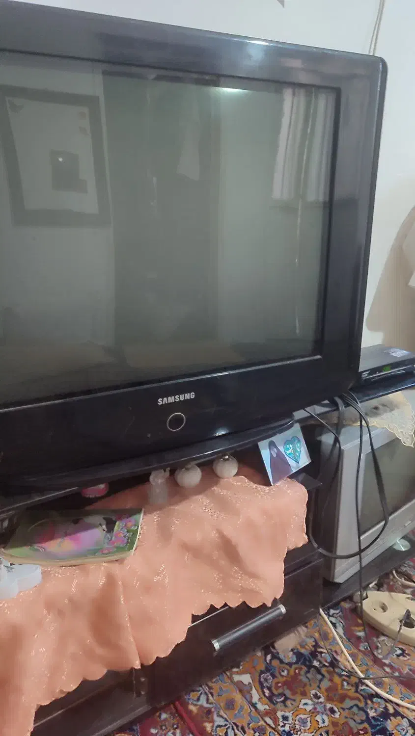 تلویزیون تمیز سالم|تلویزیون و پروژکتور|نیشابور, فخریه|دیوار