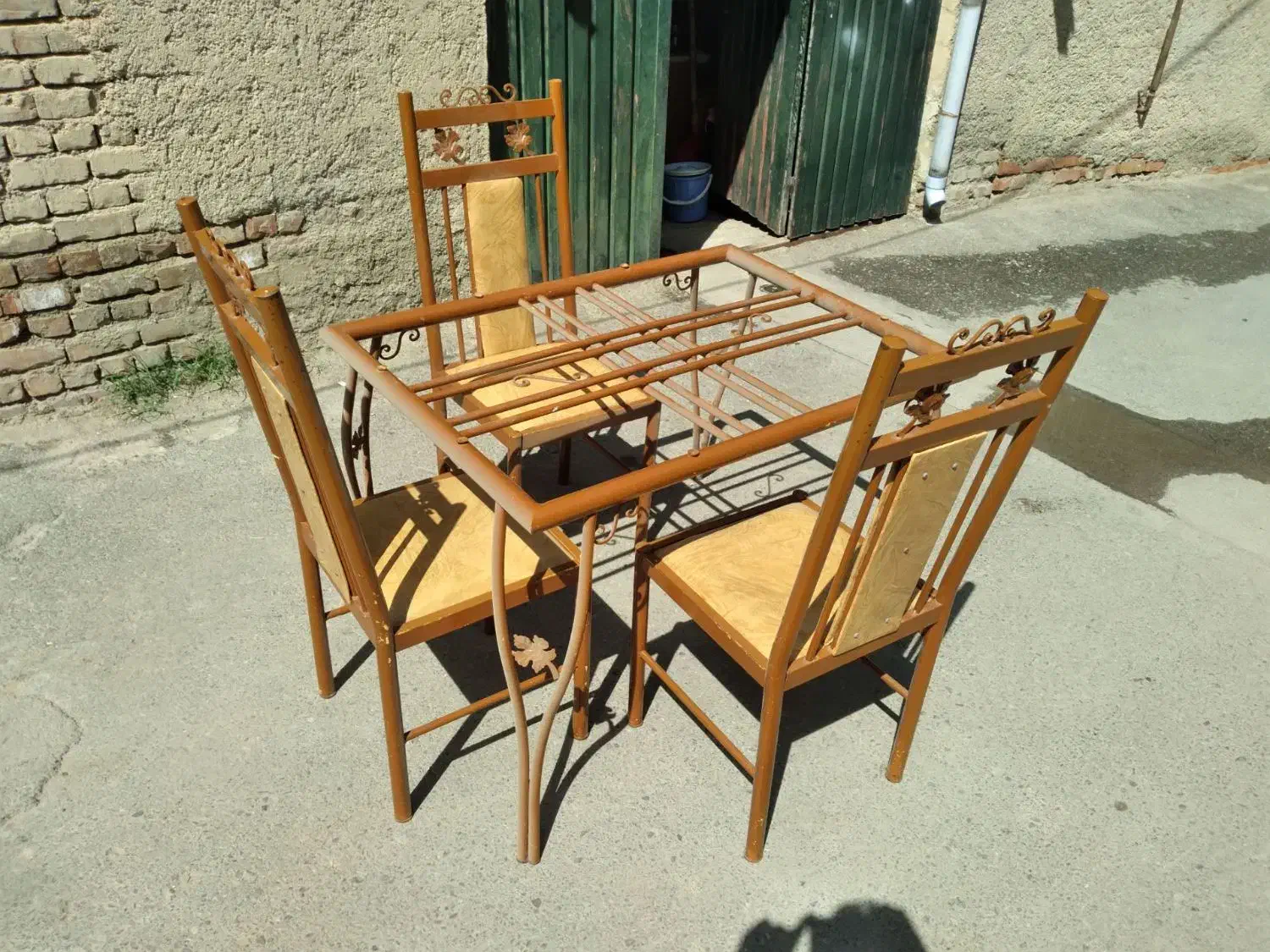 میز غذاخوری ۴ نفره|میز و صندلی غذاخوری|ارومیه, |دیوار