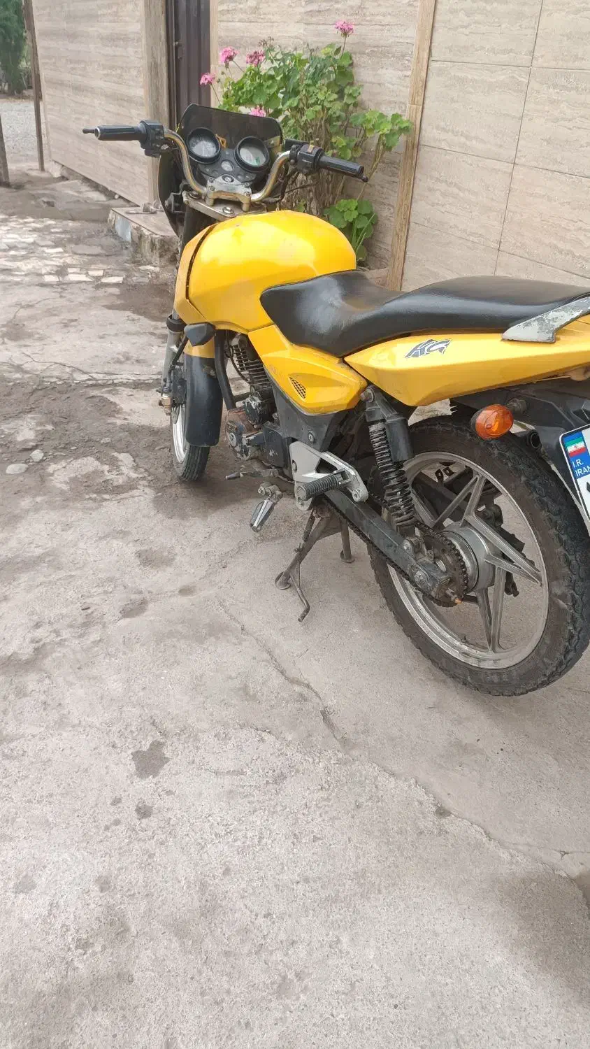 موتور 200سنددار|موتورسیکلت|رشت, حومه رشت|دیوار