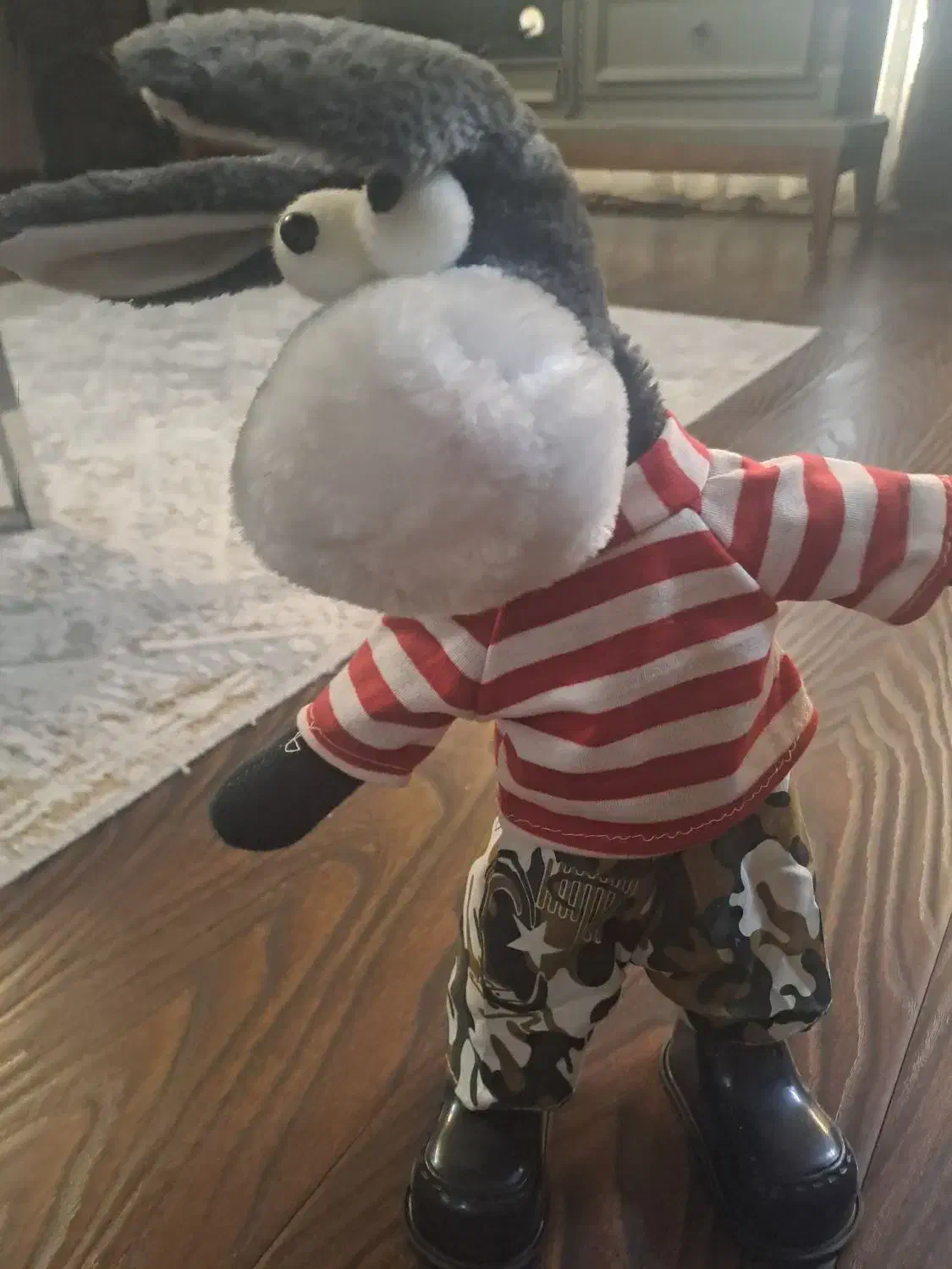 عروسک الاغ خارجی|اسباب‌‌بازی|آبیک, |دیوار