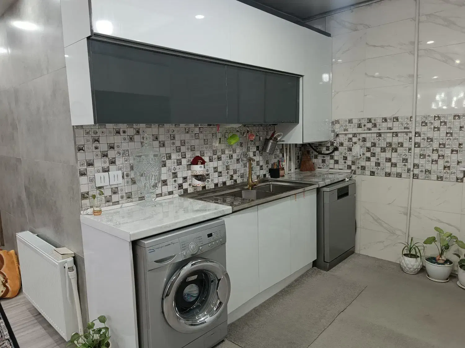 رهن ۶۰۰ تومنی واقع در بهترین لوکیشن / عروس پسند|اجارهٔ آپارتمان|اندیشه, اندیشه فاز ۲|دیوار