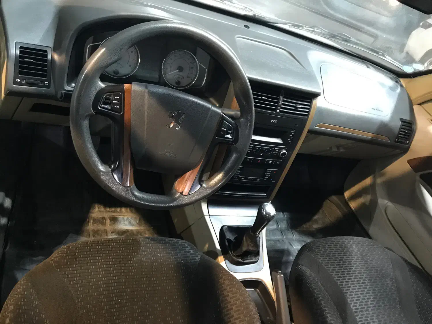 پژو پارس موتور ملی|خودرو سواری و وانت|رشت, کوی حسینی|دیوار