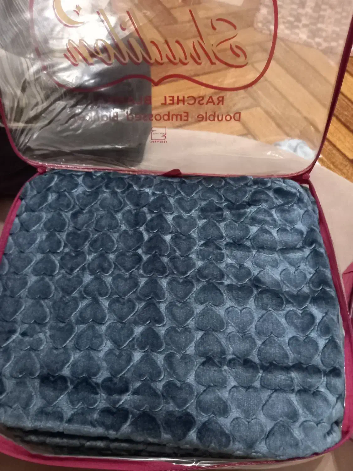 انواع پتو دونفره شادیلون با قیمت مناسب|رختخواب، بالش، پتو|آستانه اشرفیه, |دیوار