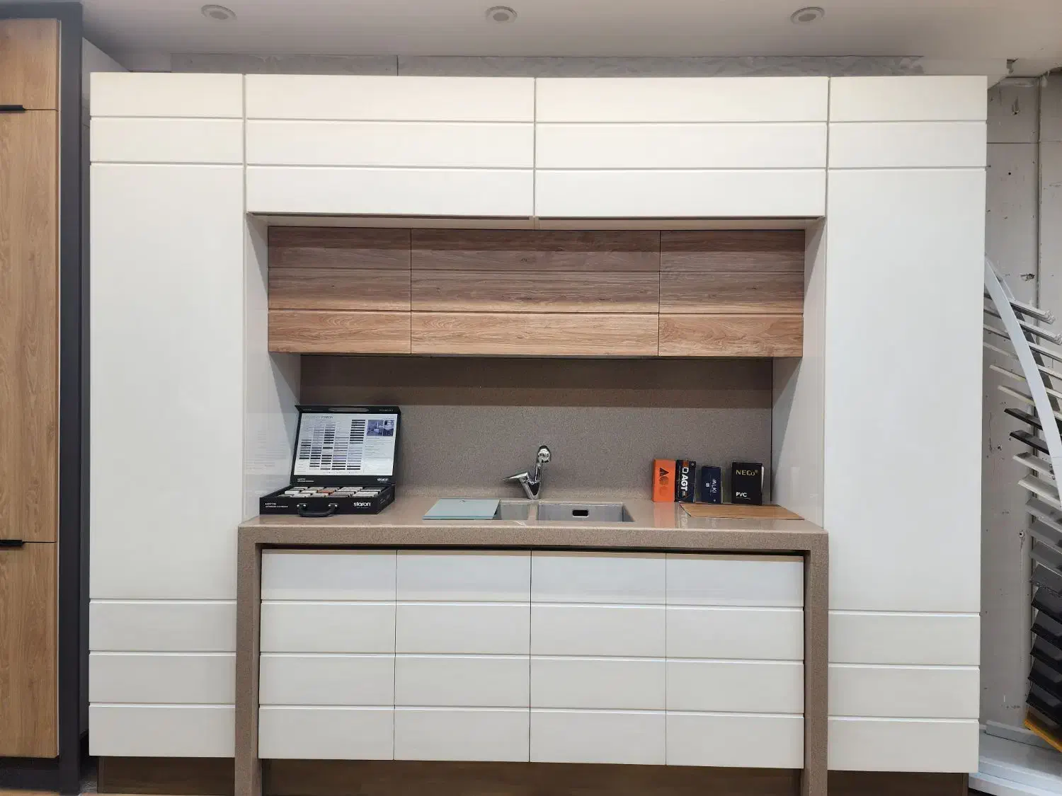 فروش کابینت نو دکوری نمایشگاه کابینت|مصالح و تجهیزات ساختمان|شیراز, بعثت|دیوار